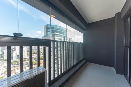 Varanda de kitnet/studio à venda com 1 quarto, 24m² em Cidade Monções, São Paulo