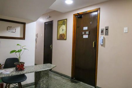 Apartamento para alugar com 77m², 2 quartos e sem vagaPortaria