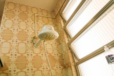 Apartamento para alugar com 77m², 2 quartos e sem vagaBanheiro