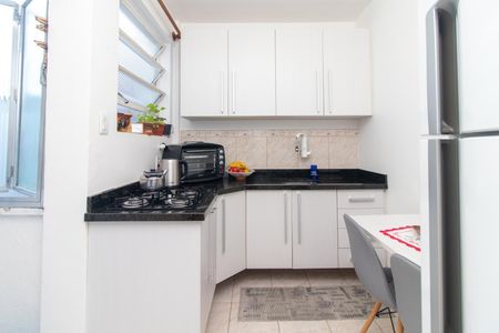 Apartamento à venda com 37m², 1 quarto e sem vagaCozinha e Área de Serviço