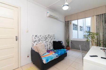 Apartamento à venda com 37m², 1 quarto e sem vagaSala