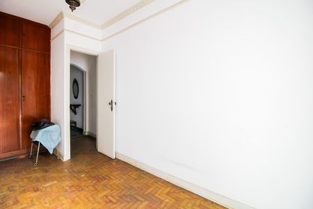Casa à venda com 350m², 4 quartos e 3 vagas Casa à venda com 350m², 4 quartos e 3 vagasQuarto 2