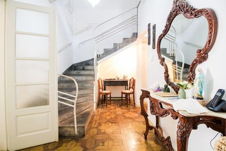 Casa à venda com 350m², 4 quartos e 3 vagas Casa à venda com 350m², 4 quartos e 3 vagasSala 1