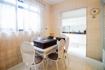 Casa à venda com 350m², 4 quartos e 3 vagas Casa à venda com 350m², 4 quartos e 3 vagasSala de Jantar/Cozinha