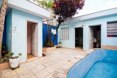 Casa à venda com 350m², 4 quartos e 3 vagas Casa à venda com 350m², 4 quartos e 3 vagasQuintal