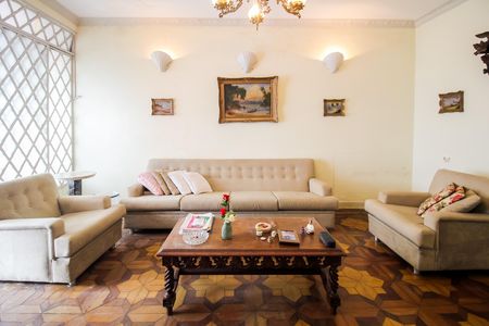 Casa à venda com 350m², 4 quartos e 3 vagas Casa à venda com 350m², 4 quartos e 3 vagasSala 1