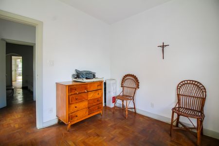 Casa à venda com 350m², 4 quartos e 3 vagas Casa à venda com 350m², 4 quartos e 3 vagasQuarto 3