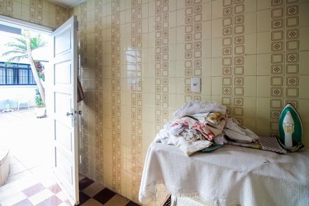 Casa à venda com 350m², 4 quartos e 3 vagas Casa à venda com 350m², 4 quartos e 3 vagasArea de Serviço