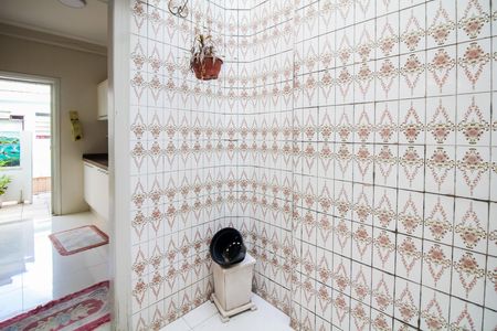 Casa à venda com 350m², 4 quartos e 3 vagas Casa à venda com 350m², 4 quartos e 3 vagasJardim de Inverno