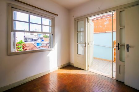 Casa à venda com 350m², 4 quartos e 3 vagas Casa à venda com 350m², 4 quartos e 3 vagasQuarto 3