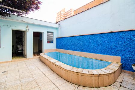Casa à venda com 350m², 4 quartos e 3 vagas Casa à venda com 350m², 4 quartos e 3 vagasQuintal