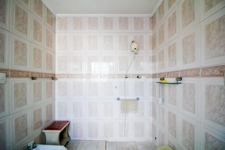 Casa à venda com 350m², 4 quartos e 3 vagas Casa à venda com 350m², 4 quartos e 3 vagasBanheiro 1