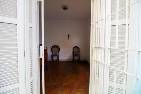 Casa à venda com 350m², 4 quartos e 3 vagas Casa à venda com 350m², 4 quartos e 3 vagasQuarto 4 - Closet