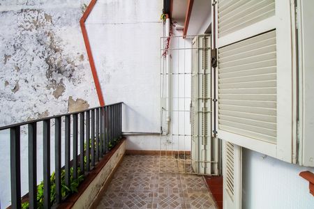 Casa à venda com 350m², 4 quartos e 3 vagas Casa à venda com 350m², 4 quartos e 3 vagasQuarto 2