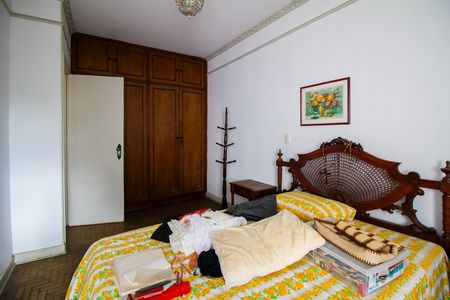 Casa à venda com 350m², 4 quartos e 3 vagas Casa à venda com 350m², 4 quartos e 3 vagasQuarto 1