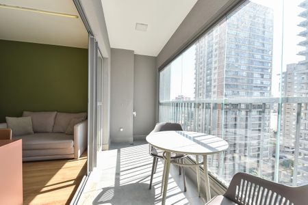 Varanda de apartamento à venda com 1 quarto, 38m² em Vila Mariana, São Paulo