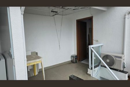 Casa à venda com 120m², 3 quartos e 1 vagaÁrea de Serviço