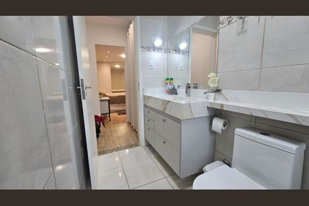 Casa à venda com 120m², 3 quartos e 1 vagaBanheiro 2