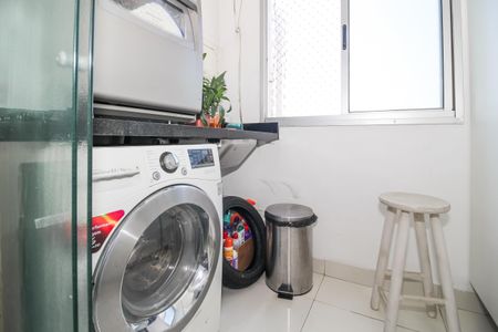 Apartamento à venda com 58m², 2 quartos e 1 vagaÁrea de Serviço