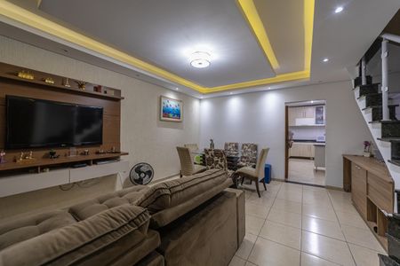 Casa à venda com 90m², 3 quartos e 2 vagasSala