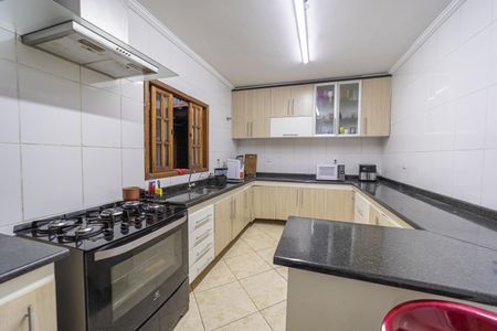 Casa à venda com 90m², 3 quartos e 2 vagasCozinha