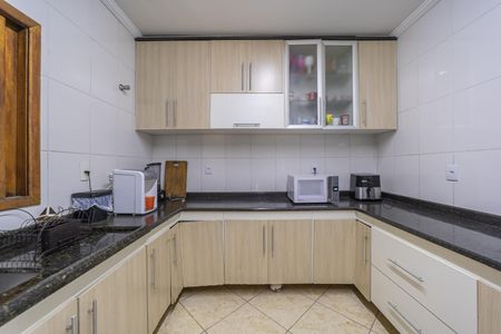 Casa à venda com 90m², 3 quartos e 2 vagasCozinha