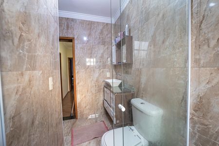 Casa à venda com 90m², 3 quartos e 2 vagasBanheiro