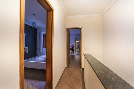 Casa à venda com 90m², 3 quartos e 2 vagasCorredor