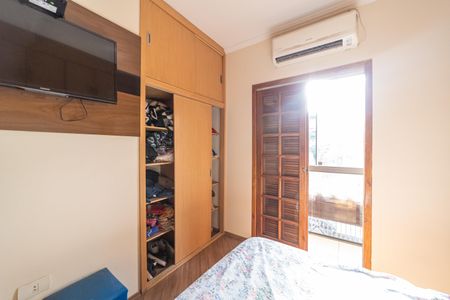Casa à venda com 90m², 3 quartos e 2 vagasQuarto 3