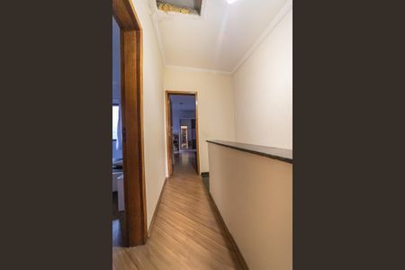 Casa à venda com 90m², 3 quartos e 2 vagasCorredor