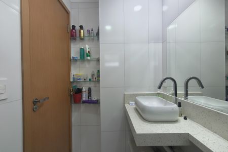 Apartamento para alugar com 132m², 3 quartos e 2 vagasBanheiro da Suíte