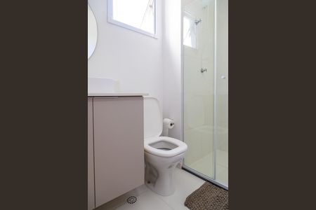 Banheiro de kitnet/studio para alugar com 1 quarto, 25m² em Itaim Bibi, São Paulo