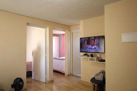 Sala de apartamento à venda com 2 quartos, 45m² em Conjunto Residencial José Bonifácio, São Paulo