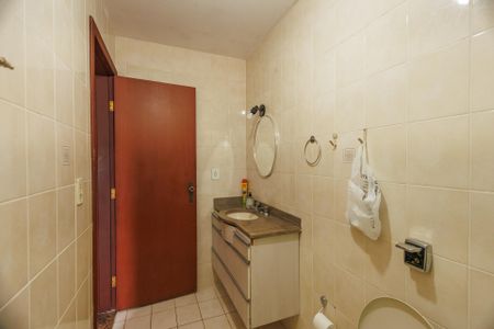 Apartamento para alugar com 156m², 4 quartos e 1 vaga Apartamento para alugar com 156m², 4 quartos e 1 vagaBanheiro da Suíte
