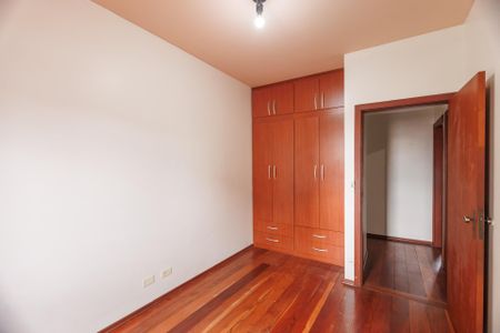 Apartamento para alugar com 156m², 4 quartos e 1 vaga Apartamento para alugar com 156m², 4 quartos e 1 vagaQuarto 1
