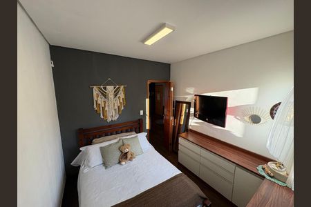 Apartamento à venda com 84m², 2 quartos e 2 vagasFoto 04