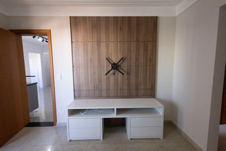 Apartamento para alugar com 180m², 4 quartos e 3 vagas