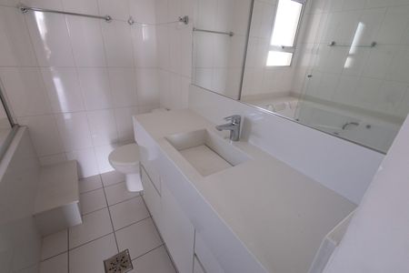 Apartamento para alugar com 180m², 4 quartos e 3 vagas