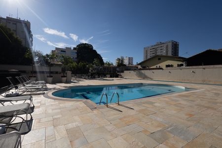 Apartamento para alugar com 180m², 4 quartos e 3 vagas