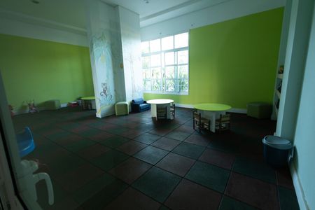 Apartamento para alugar com 180m², 4 quartos e 3 vagas