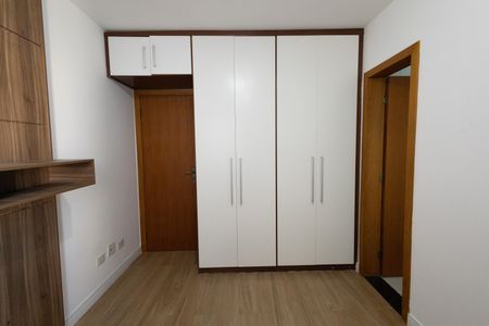 Apartamento para alugar com 180m², 4 quartos e 3 vagas