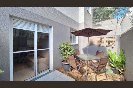Apartamento para alugar com 49m², 2 quartos e sem vagaQuintal