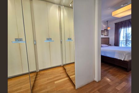 Apartamento à venda com 238m², 4 quartos e 5 vagasSuíte 3