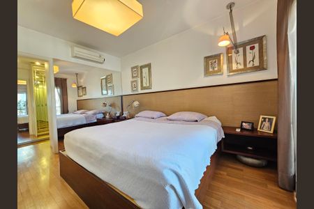 Apartamento à venda com 238m², 4 quartos e 5 vagasSuíte 3