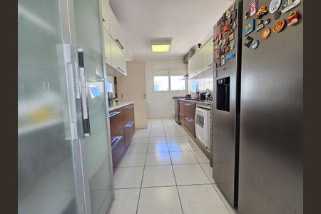 Apartamento à venda com 238m², 4 quartos e 5 vagasCozinha