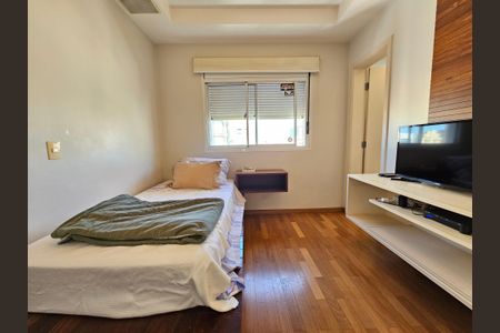 Apartamento à venda com 238m², 4 quartos e 5 vagasSuíte 2