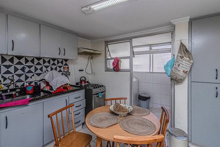 Apartamento à venda com 115m², 3 quartos e 2 vagascozinha_1