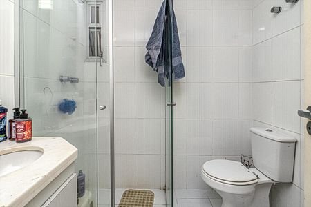 Apartamento à venda com 115m², 3 quartos e 2 vagasbanheiro na suíte_2