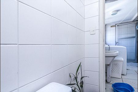 Apartamento à venda com 115m², 3 quartos e 2 vagasbanheiro na área de serviço_3