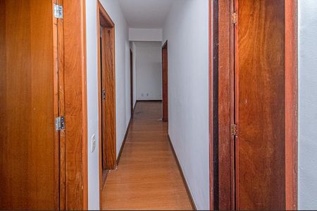 Apartamento à venda com 88m², 3 quartos e 1 vaga Apartamento à venda com 88m², 3 quartos e 1 vagacorredor para os cômodos_2